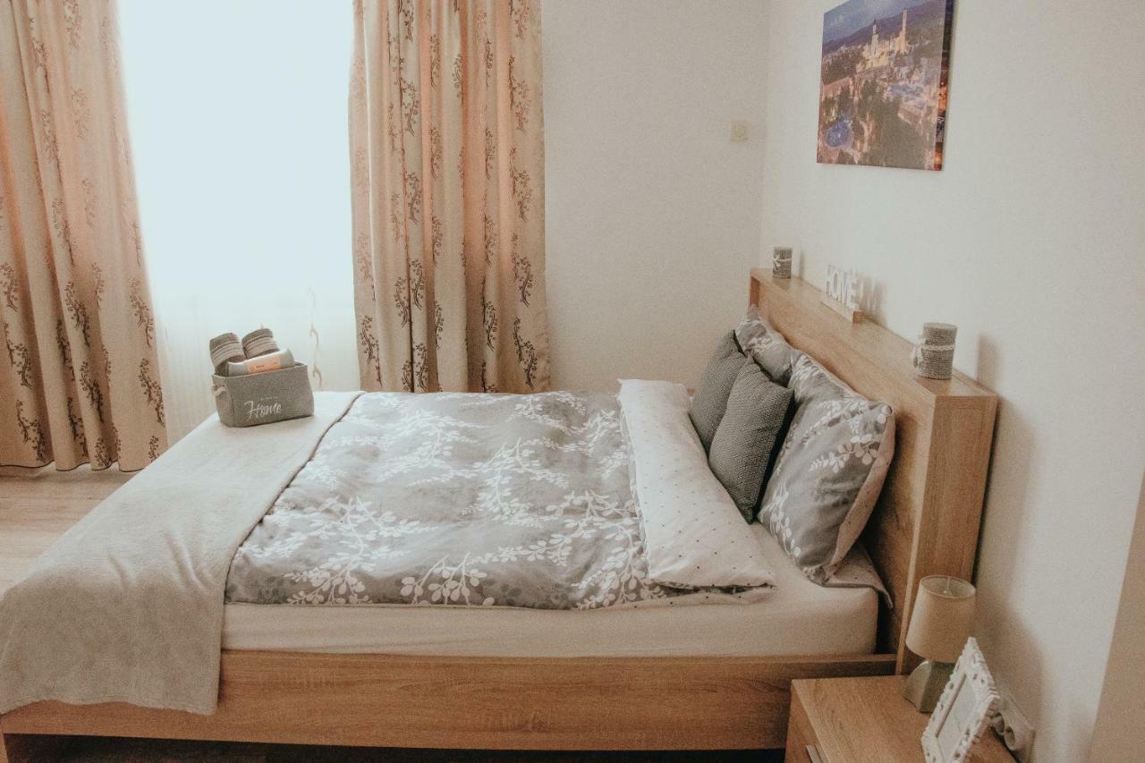 Apartament 1 Decembrie Apartment Alba Iulia Bagian luar foto